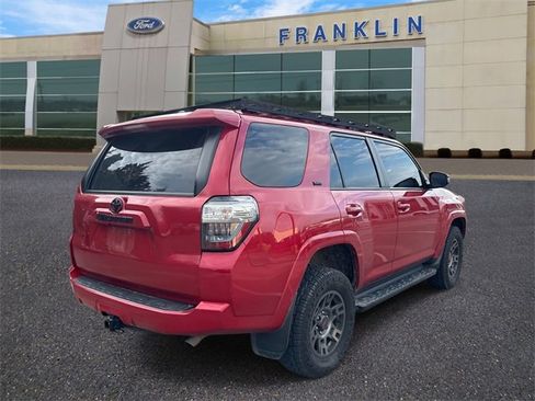 Used 2022 Toyota 4Runner SR5 image 7