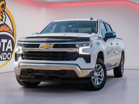 Used 2023 Chevrolet Silverado 1500 LT image 1
