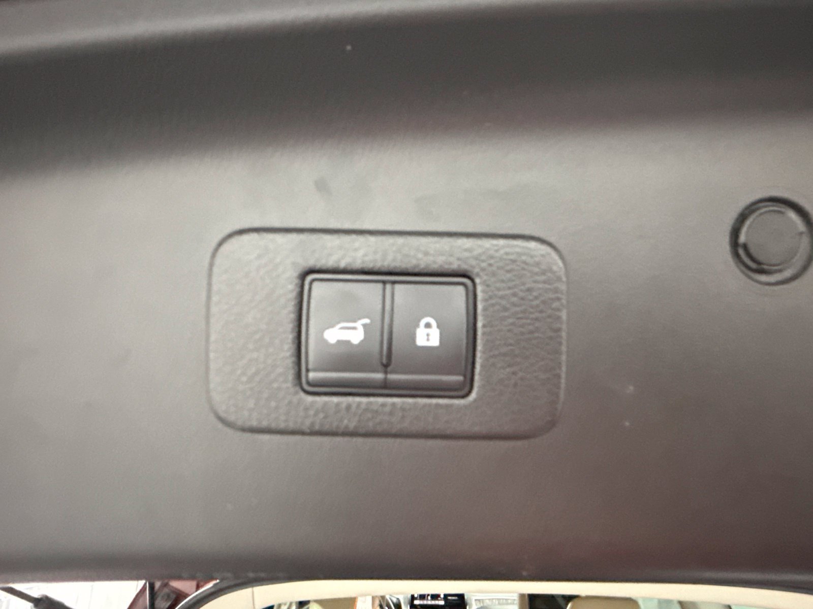Used 2023 Nissan Armada Platinum w/ Captain's Chairs Package AWD/4WD image 58