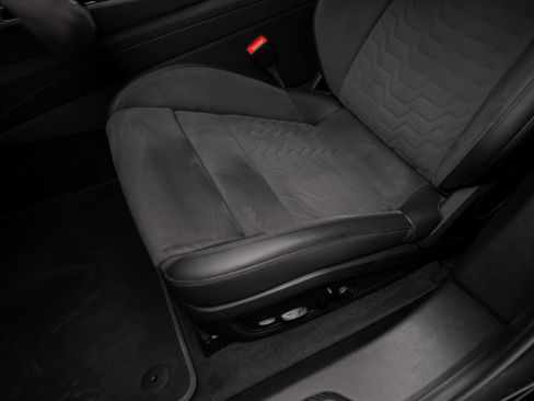 Used 2022 Audi RS e-tron GT w/ Carbon Performance Package image 62