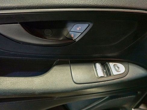 Used 2017 Mercedes-Benz Metris Cargo image 7