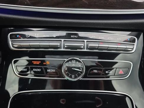 Used 2018 Mercedes-Benz E 400 4MATIC Coupe image 36