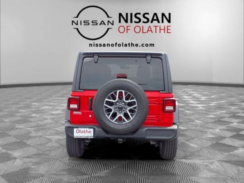 Used 2019 Jeep Wrangler Unlimited Sport S image 25