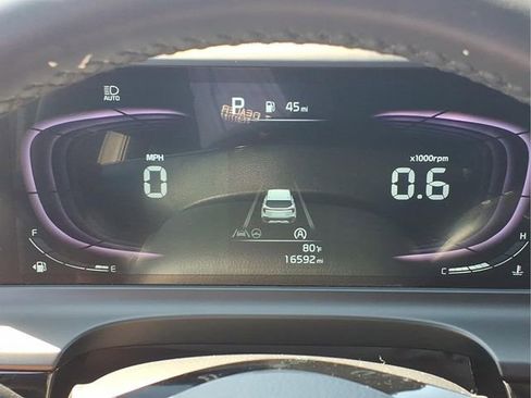 Used 2025 Kia Seltos S AWD/4WD image 13
