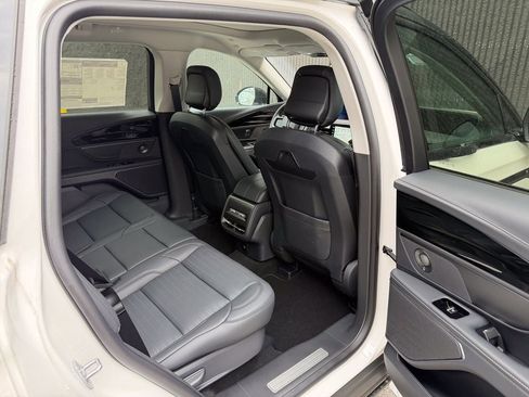 New 2026 Lincoln Nautilus Reserve w/ Jet Appearance Package image 23