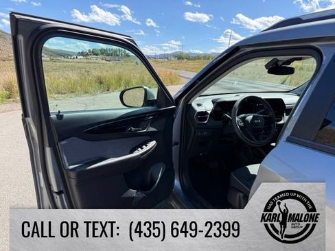 Used 2025 Chevrolet TrailBlazer LT AWD/4WD image 11