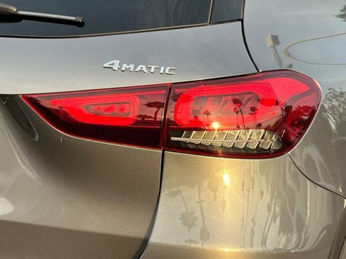 Used 2021 Mercedes-Benz GLA 250 4MATIC image 15