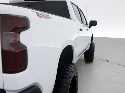 Used 2024 Chevrolet Silverado 1500 LT Trail Boss w/ LT Trail Boss Premium Package image 14