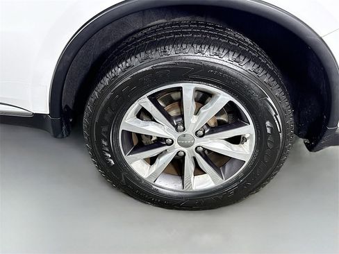 Used 2016 Dodge Durango Limited w/ Nav & Power Liftgate Group image 38