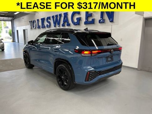 Used 2026 Volkswagen Tiguan SE R-Line AWD/4WD image 2