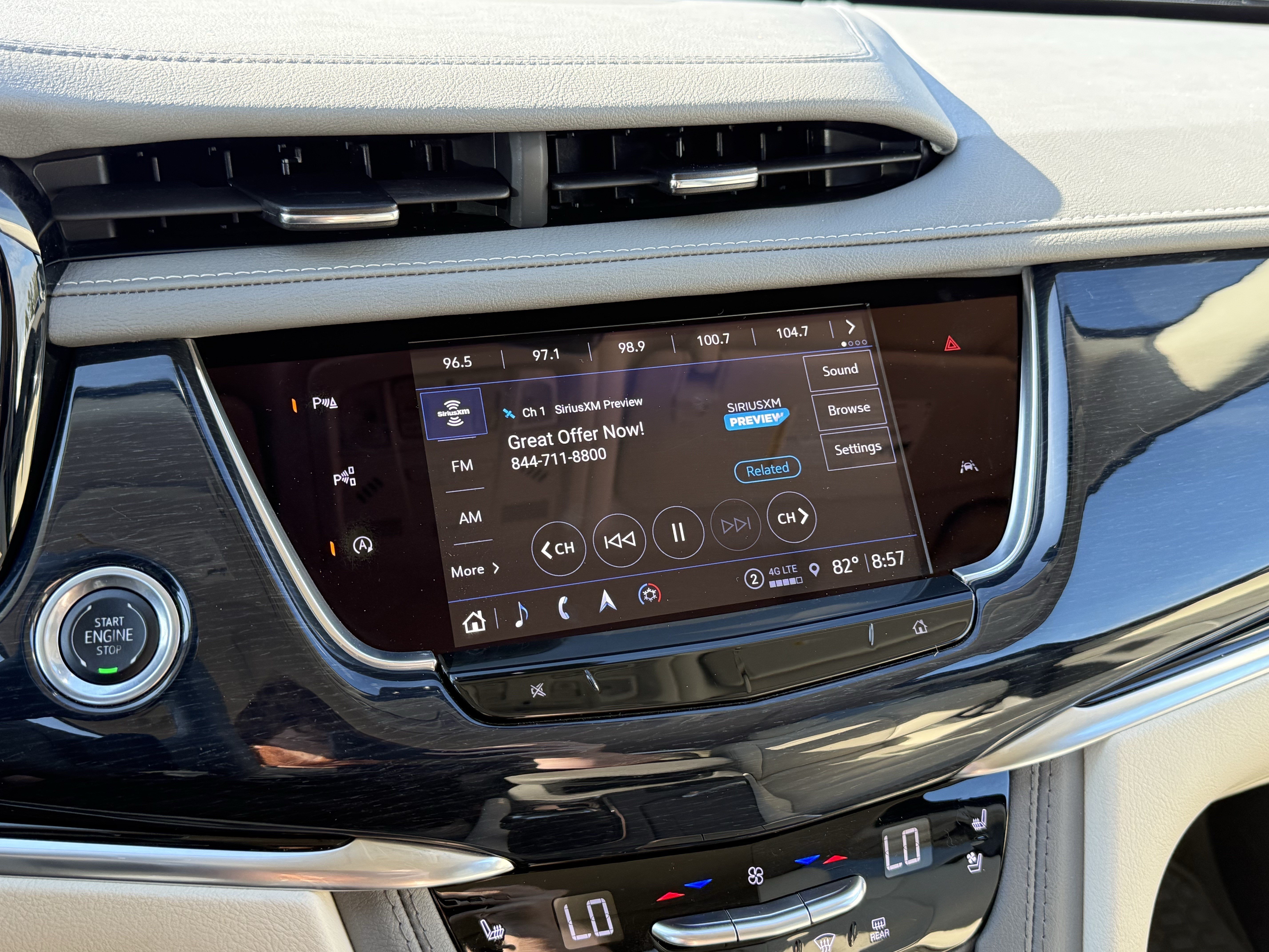 Used 2025 Cadillac XT6 Premium Luxury w/ Technology Package FWD image 26