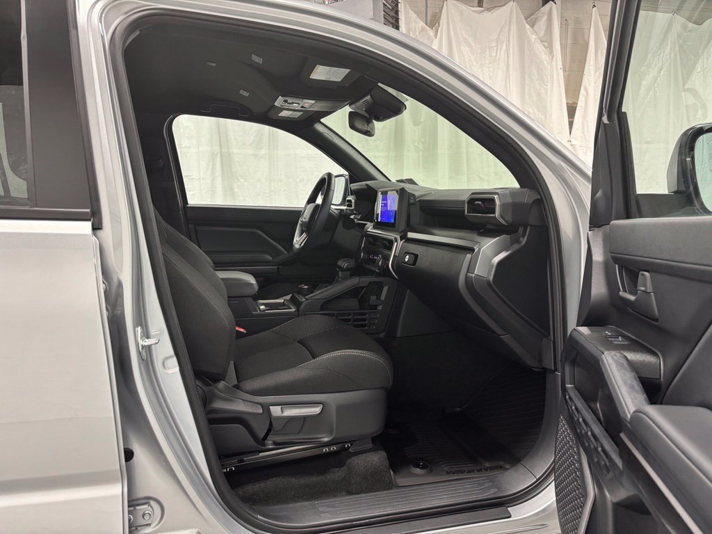 Used 2026 Toyota 4Runner SR5 AWD/4WD image 56
