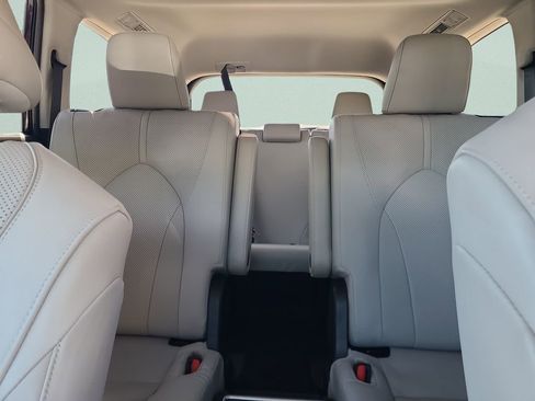 Used 2025 Toyota Grand Highlander AWD Hybrid image 10