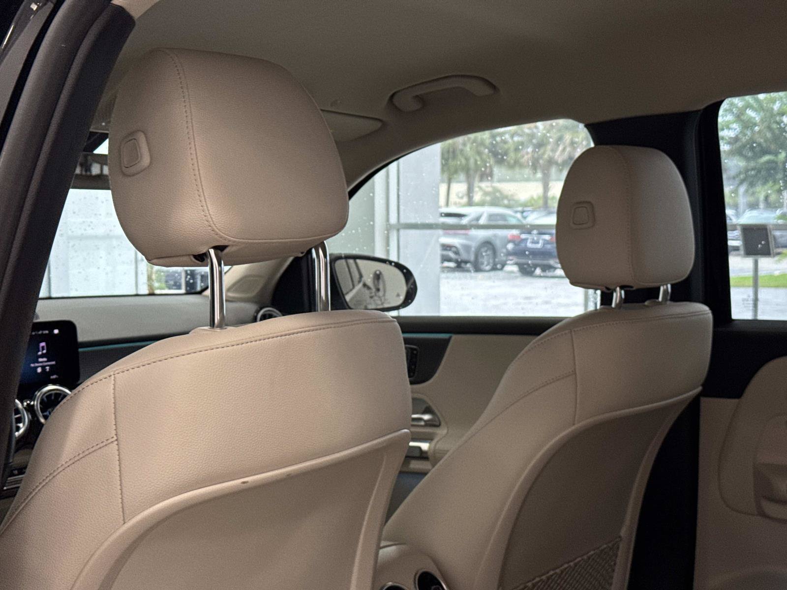Certified 2023 Mercedes-Benz EQB 300 4MATIC image 7