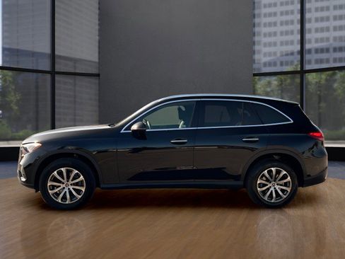 Used 2024 Mercedes-Benz GLC 300 image 13