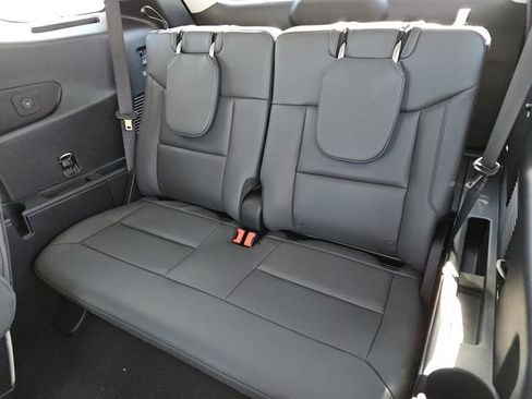 New 2026 Ford Explorer Active w/ Active Comfort Package image 29