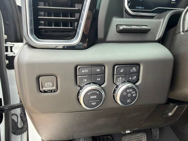 Used 2024 GMC Sierra 2500 Denali w/ Denali Reserve Package AWD/4WD image 27