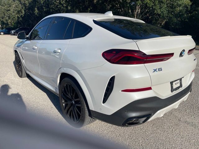 Used 2023 BMW X6 xDrive40i w/ Executive Package AWD/4WD image 4