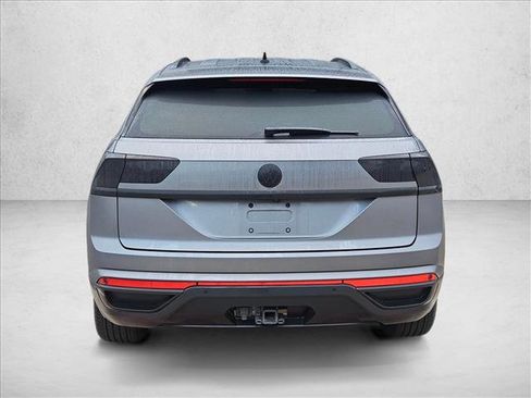 Used 2022 Volkswagen Atlas Cross Sport SE image 7