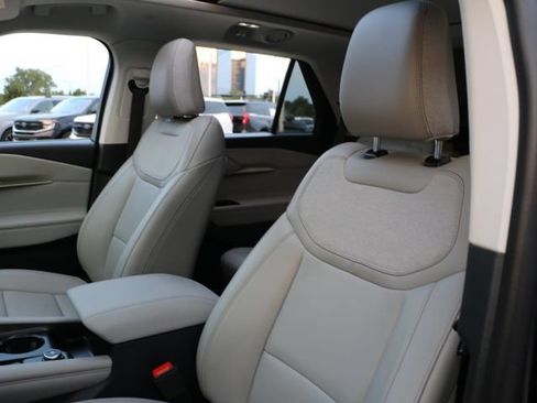 Used 2025 Ford Explorer Active w/ Active Comfort Package AWD/4WD image 20