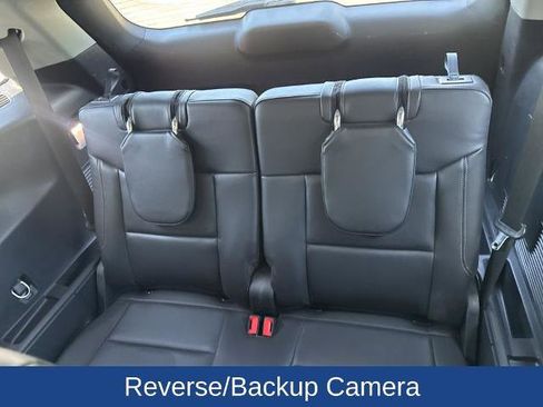 Certified 2022 Ford Explorer XLT w/ Equipment Group 202A RWD image 5