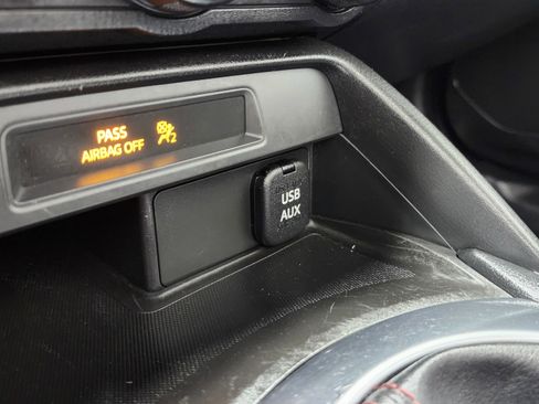 Used 2016 MAZDA MX-5 Miata Sport image 7