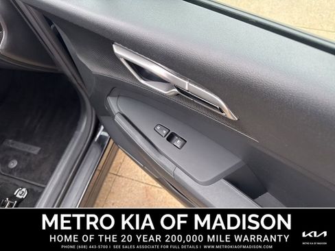 Used 2023 Kia Sportage LX AWD/4WD image 36
