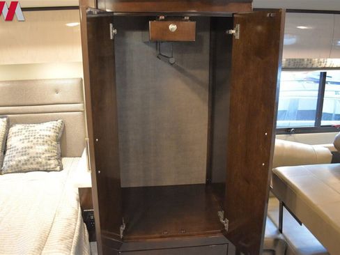 Used 2019 Mercedes-Benz Sprinter 170 image 37