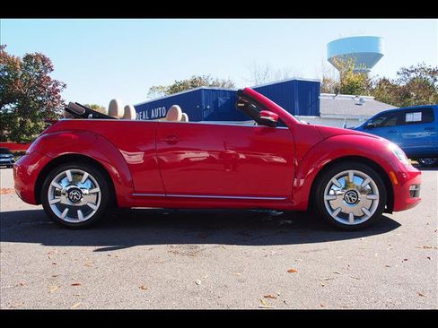 Used 2015 Volkswagen Beetle 1.8T image 6