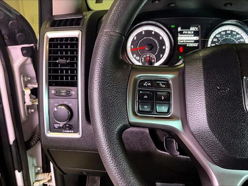 Used 2024 RAM 1500 Classic SLT AWD/4WD image 13