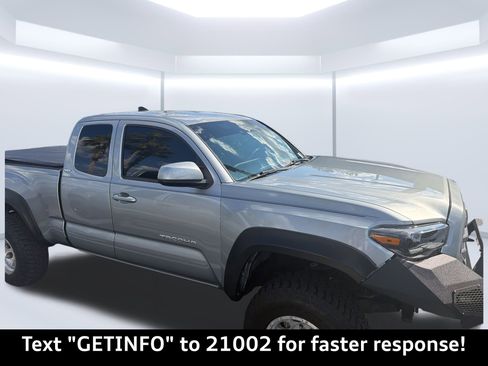 Used 2019 Toyota Tacoma SR5 image 2