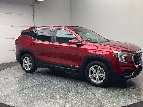 Certified 2023 GMC Terrain SLE w/ Driver Convenience Package image 39