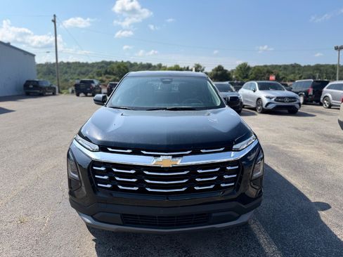 Used 2025 Chevrolet Equinox LT AWD/4WD image 8