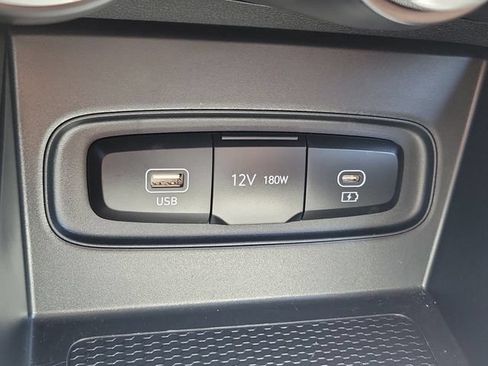 Certified 2026 Hyundai Venue SE FWD image 13