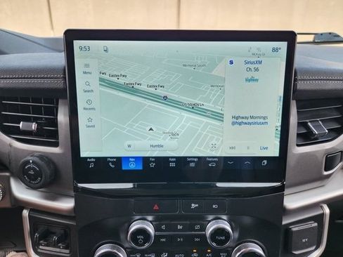 Used 2022 Ford Expedition Max XLT RWD image 16