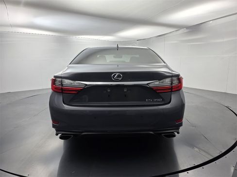 Used 2018 Lexus ES 350 w/ Luxury Package w/Wood Trim image 5