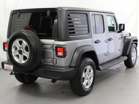 Used 2019 Jeep Wrangler Unlimited Sport S AWD/4WD image 6