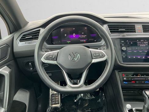 Used 2023 Volkswagen Tiguan SE R-Line FWD image 12
