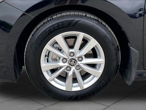 Used 2026 Toyota Camry LE w/ Convenience Package FWD image 11