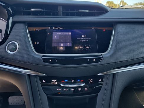 Certified 2025 Cadillac XT5 Premium Luxury image 20