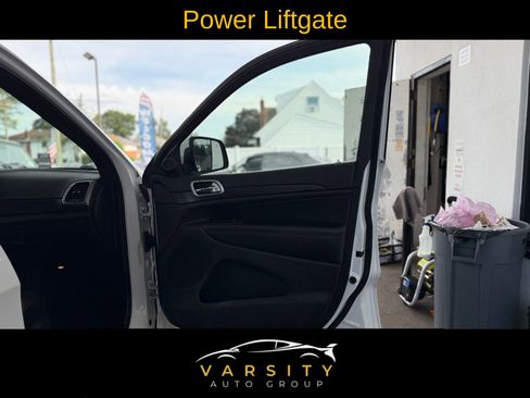 Used 2022 Jeep Grand Cherokee Laredo X AWD/4WD image 41