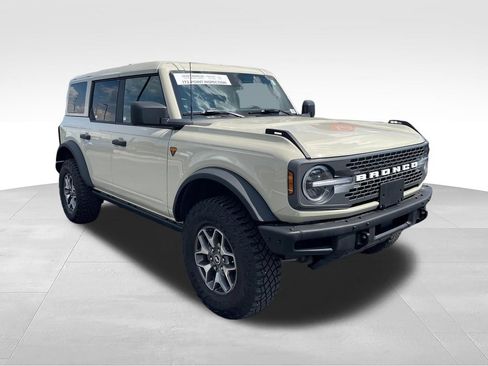 Used 2025 Ford Bronco Badlands AWD/4WD image 7
