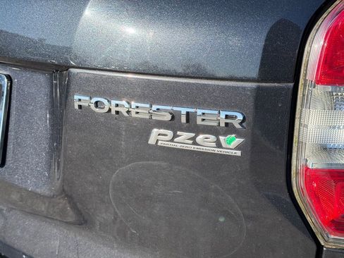 Used 2016 Subaru Forester 2.5i Touring w/ Eyesight & Navigation System image 29