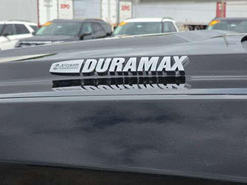 Used 2019 GMC Sierra 2500 Denali w/ Duramax Plus Package AWD/4WD image 11