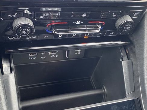 New 2025 Jeep Grand Cherokee L Limited w/ Black Appearance Package image 23