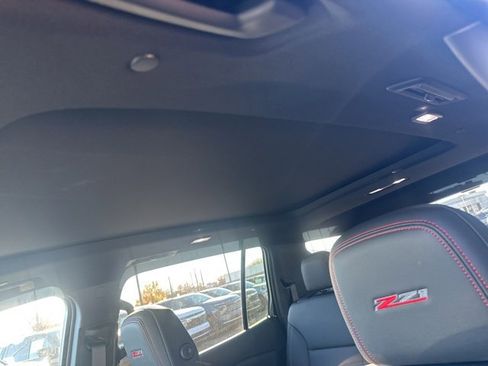 New 2026 Chevrolet Traverse Z71 image 15