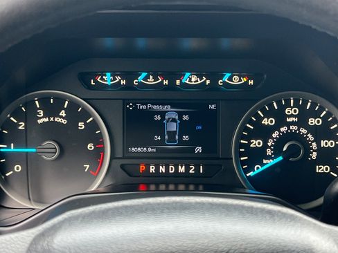 Used 2015 Ford F150 XLT w/ Equipment Group 302A Luxury image 19