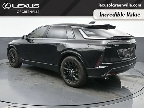 Used 2024 Cadillac Lyriq Sport AWD/4WD image 6