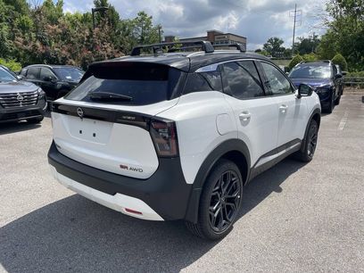 New 2026 Nissan Kicks SR w/ Cold Weather Package