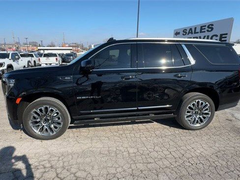 Used 2023 GMC Yukon Denali Ultimate image 6